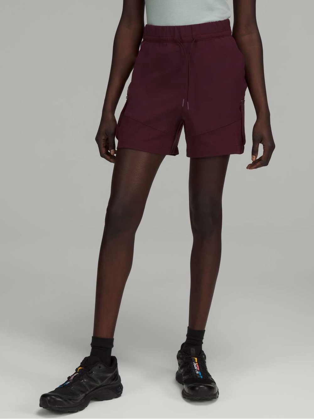 Lululemon Relaxed High-Rise Cargo Short 4.5"‎ Size 4 Cassis